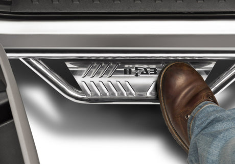 N-Fab Podium SS 2019 Dodge RAM 2500/3500 Crew Cab Toutes les caisses Essence/Diesel - Acier inoxydable poli - 3 po