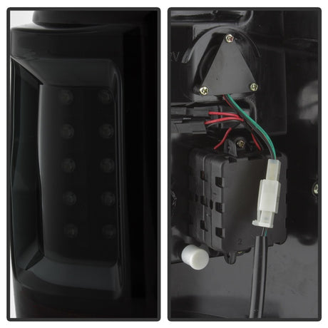 Feu arrière Spyder Ford F150 04-08 Styleside V2 - LED - Fumée noire ALT-YD-FF15004V2-LBLED-BSM