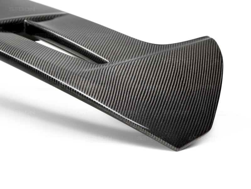 Aileron arrière en fibre de carbone de style ST pour Ford Fiesta (Hatchback) 11-15 de Seibon