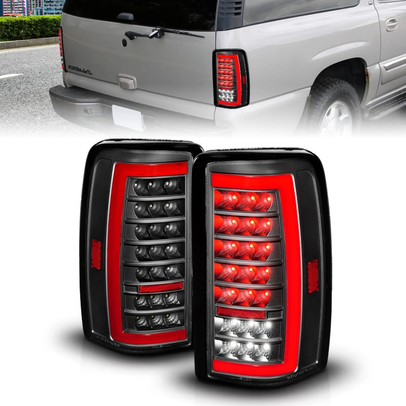 Feux arrière à LED ANZO 00-06 Chevrolet Tahoe / GMC Yukon avec barre lumineuse, boîtier noir/lentille transparente