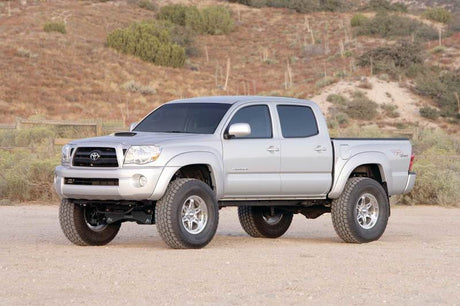 Fabtech 05-14 Toyota Tacoma 4WD/2WD 6 Lug Models 6in Perf Sys w/Dlss 2.5C/O Resi & Rr Dlss