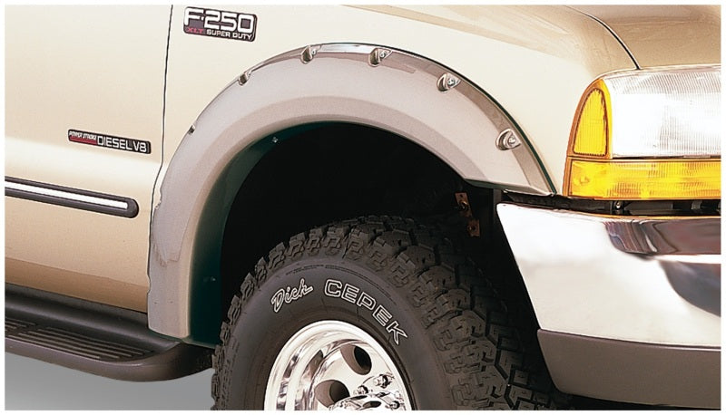 Bushwacker 99-07 Ford F-250 Super Duty Styleside Pocket Style Flares 4 pièces 81,0/96,0 po - Noir