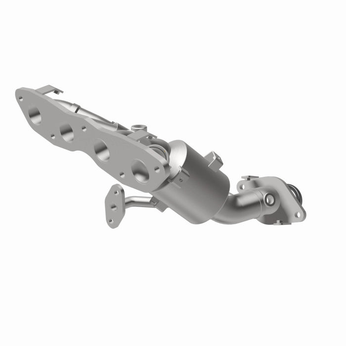 MagnaFlow OEM Grade 12-17 Toyota Prius C Federal / EPA Compliant Manifold Catalytic Converter