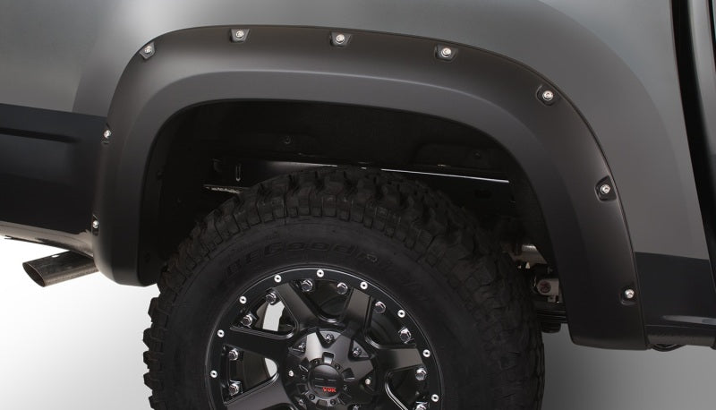 Bushwacker 15-18 Chevy ado Fleetside Pocket Style Flares 4 pièces 74,0 pouces - Noir