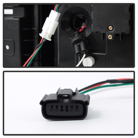 Feux arrière à LED Spyder Chevy Tahoe / Suburban 15-17 - Fumée noire (ALT-YD-CTA15-LED-BSM)