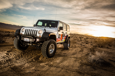 Fox 2007+ Jeep JK 2.0 Factory Series ATS Stabilisateur de direction 22,15 pouces Ext L - Logo Orange Heritage