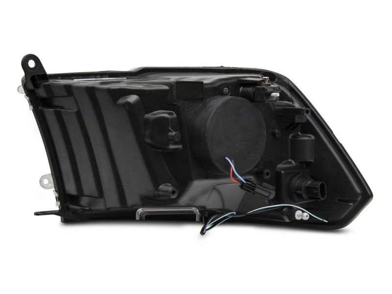 Phares à LED sans projecteur Raxiom 09-18 Dodge RAM 1500 - Boîtier chromé (lentille transparente)