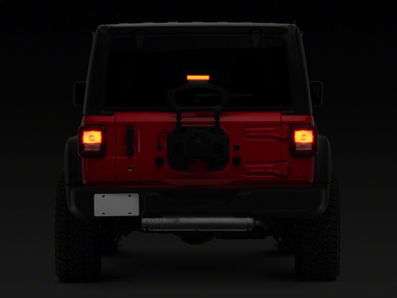 Feu stop LED Hyper Flash pour Jeep Wrangler JL Axial Series 18-23 de Raxiom - Rouge