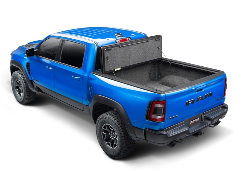 UnderCover 09-18 Ram 1500 (sans Rambox) (19+ Classic) Housse de caisse Ultra Flex de 5,7 pieds - Finition noir mat