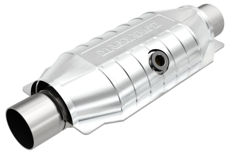 Magnaflow Conv Univ 2.50 Mid O2 Arrière