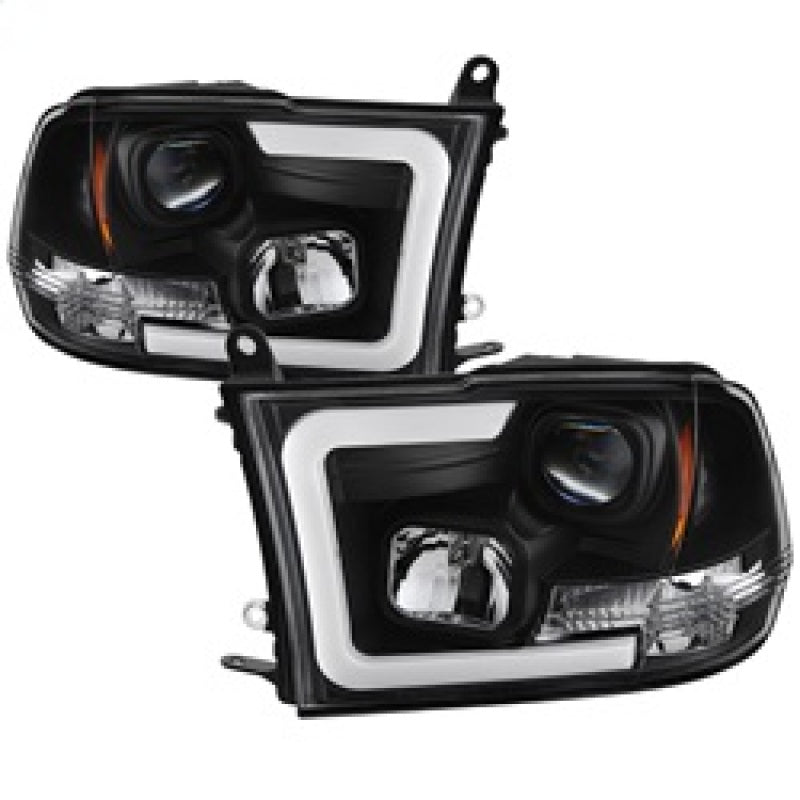 Phares Spyder 09-16 Dodge Ram 1500 Version 2 Barre lumineuse DRL Noir PRO-YD-DR09V2-LBDRL-BK