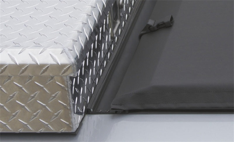 Coffre à outils Access 17-19 Ford Super Duty F-250 / F-350 / F-450 6 pi 8 po Housse de protection enroulable