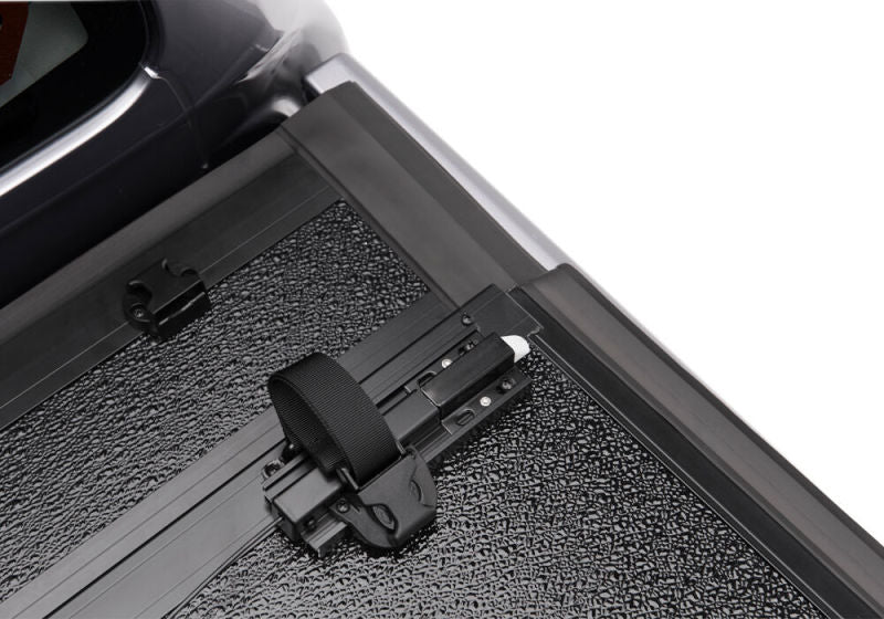 Housse de protection pour caisse flexible de 5,5 pieds pour Toyota Tundra 2022 UnderCover