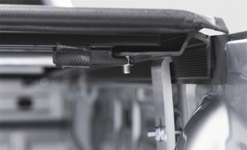 Housse de protection enroulable pour benne double pleine grandeur de 8 pieds de Chevy/GMC 01-07 d'Access Vanish