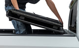 Housse de protection à trois volets Access LOMAX Pro Series 2019+ Ram 1500 5 pi 7 po à caisse courte Blk Diamond Mist (sans boîte Ram)