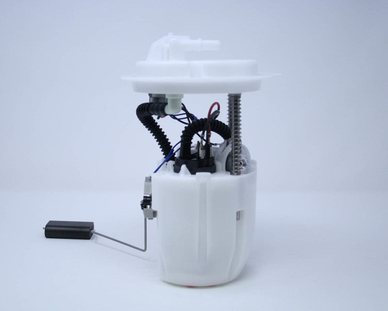 ASSEMBLAGE DE L'UNITÉ DE RÉSERVOIR Walbro