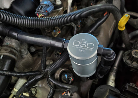 Séparateur d'huile côté conducteur J&amp;L 05-10 Ford Mustang GT 3.0 V2 - Anodisé transparent