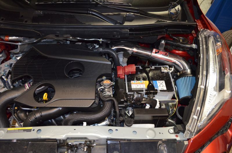 Admission d'air polie à rampe courte Injen 16-17 Nissan Juke 1,6 L