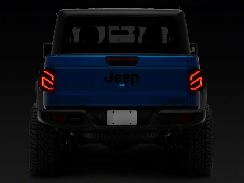 Feux arrière à LED Raxiom 20-23 Jeep Gladiator JT Axial Series - Boîtier noir (lentille fumée)