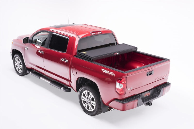 Extang 14-16 Toyota Tundra (6,5 pieds) (fonctionne sans système de rail) Solid Fold 2.0