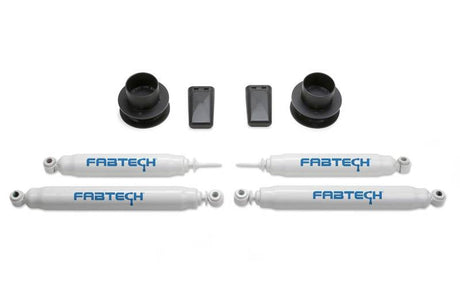 Fabtech 13-18 Ram 3500 4WD avec bras de rayon d'usine Kit Spcr de bobine de 2,5 pouces avec amortisseurs de performance