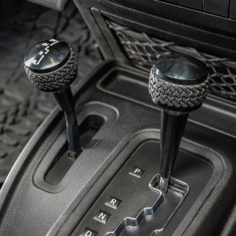 Pommeau de levier de vitesse automatique DV8 Offroad 2011-2018 Jeep JK noir
