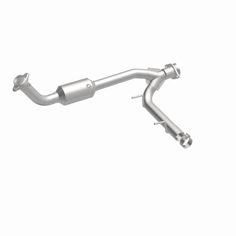MagnaFlow Conv Direct Fit 05-06 Lincoln Navigator 5.4L w/ 3in Main Piping