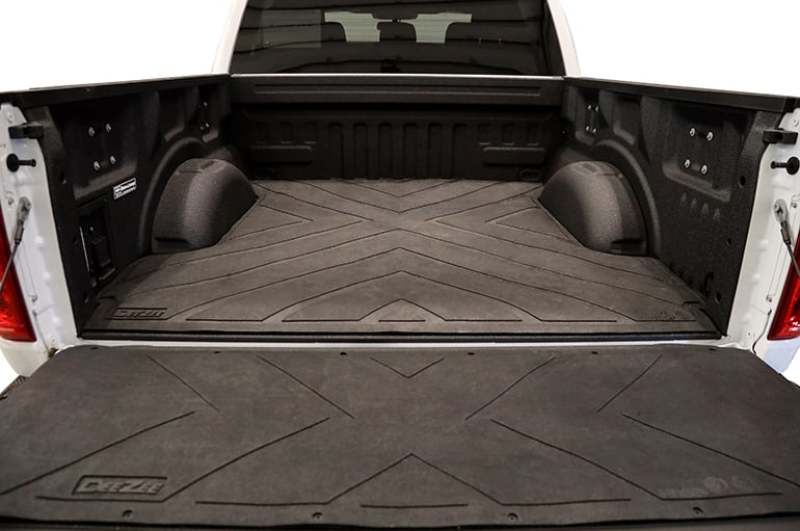 Deezee 15-23 Chevrolet/GMC Colorado/Canyon Heavyweight Bed Mat - Custom Fit 5Ft Bed (X Pattern)