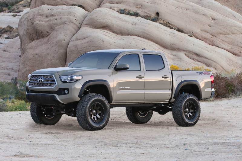 Fabtech 16-21 Toyota Tacoma 4/2WD 6 Lug Modèles uniquement 6 pouces Perf Sys avec Dlss 2.5 C/Os et Rr Dlss