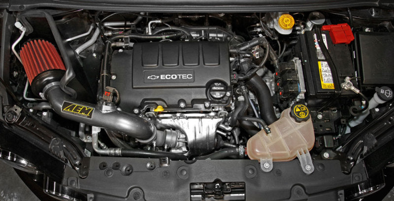 Prise d'air froid gris métallisé AEM 12-16 Chevrolet Sonic 1.4L L4
