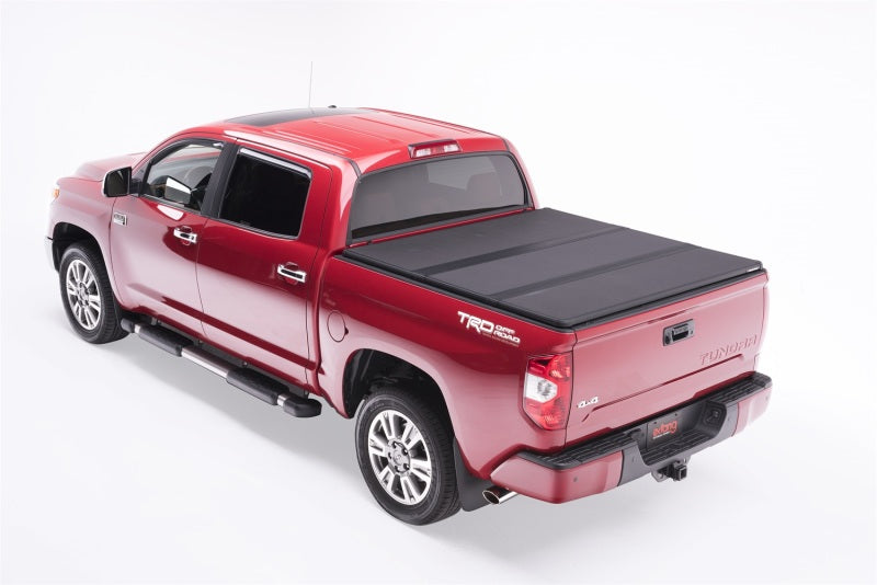 Extang 14-16 Toyota Tundra (6,5 pieds) (fonctionne sans système de rail) Solid Fold 2.0