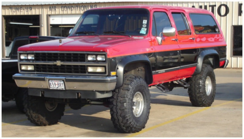 Élargisseurs de style découpé Bushwacker 75-80 Chevy K10 Suburban 2 pièces - Noir