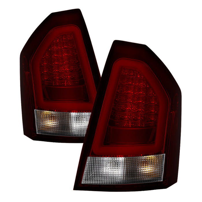 Feux arrière à LED Spyder 05-07 Chrysler 3000C Verison 2 - Rouge transparent (ALT-YD-C305V2-LED-RC)