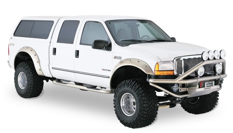 Élargisseurs de style découpé Bushwacker 99-07 Ford F-250 Super Duty 2 pièces - Noir