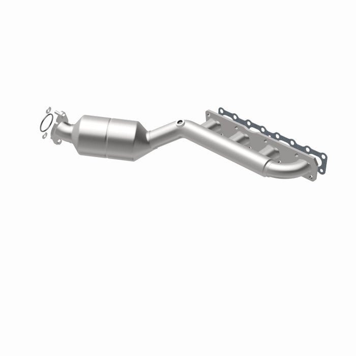 Convertisseur catalytique MagnaFlow Direct-Fit SS 04-06 Nissan Titan 5,6 L V8 (Californie)