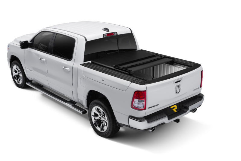 Extang 2019 Dodge Ram 1500 avec RamBox (nouveau style de carrosserie - 5 pieds 7 pouces) Trifecta 2.0