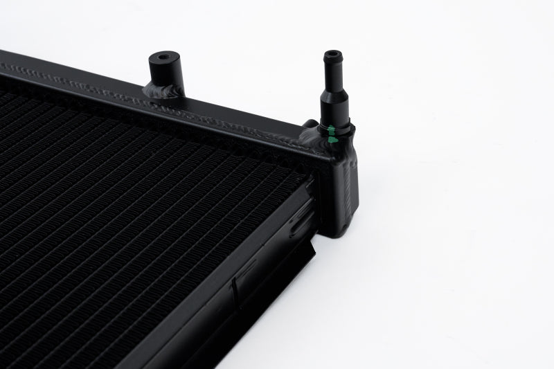 Radiateur en aluminium haute performance CSF 08-15 Subaru Impreza WRX/STI 1 rangée 31 mm - Noir