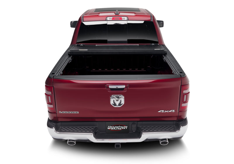 UnderCover 09-18 Ram 1500 (sans Rambox) (Classic 19-20) Housse de caisse flexible de 5,7 pieds