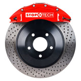 Freins avant StopTech 06-16 Chrysler 300 avec étriers rouges et rotors fendus