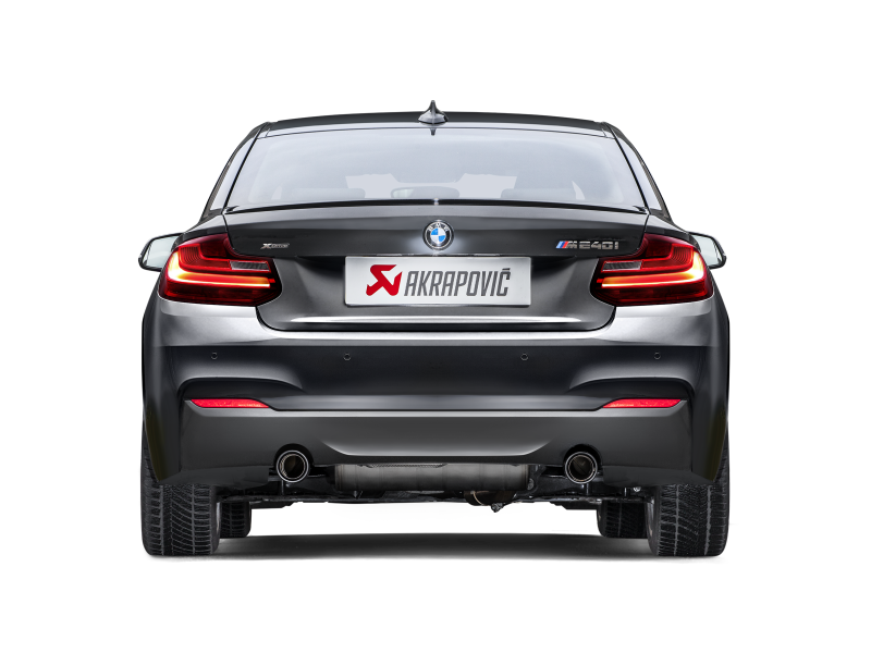 Arrière de catalyseur Akrapovic Evolution Line 16-17 pour BMW M240i (F22 F23) (SS) avec embouts en carbone (tuyau de liaison requis)