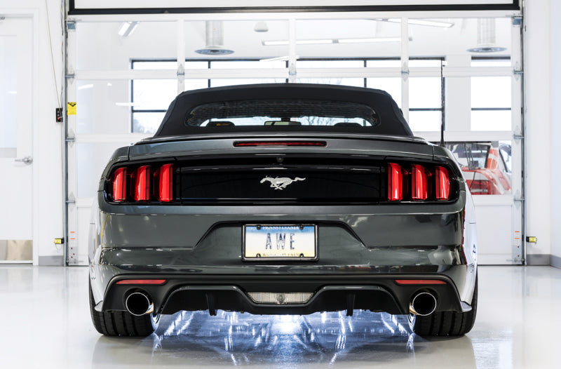 Échappement arrière EcoBoost AWE Tuning S550 Mustang - Édition Touring (embouts chromés argentés)