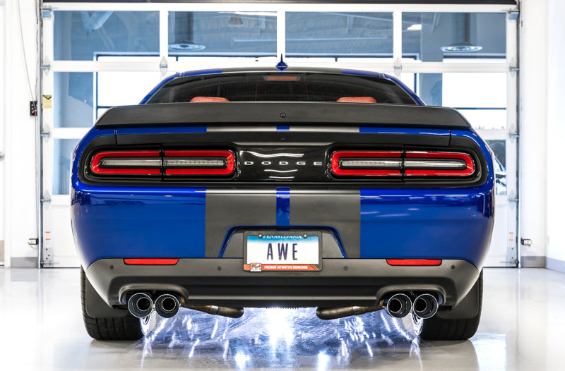 Échappement AWE Tuning 2017+ Challenger 5.7L Touring Edition - Non résonant - Embouts quadruples chromés argentés