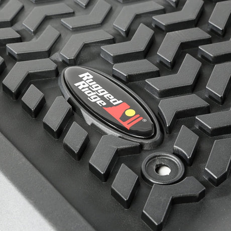 Revêtement de plancher avant Rugged Ridge noir pour Ford F-150 / Raptor / Extended / Super Crew Cab 2015-2020