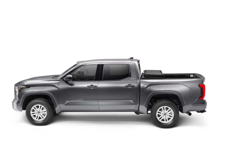 Extang 14-22 Toyota Tundra avec système de rails (caisse de 6 pi 7 po) ALX à pliage solide