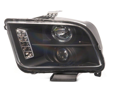 Phares de projecteur à LED Raxiom 05-09 Ford Mustang à l'exclusion de la GT500 - Boîtier noir (lentille transparente)