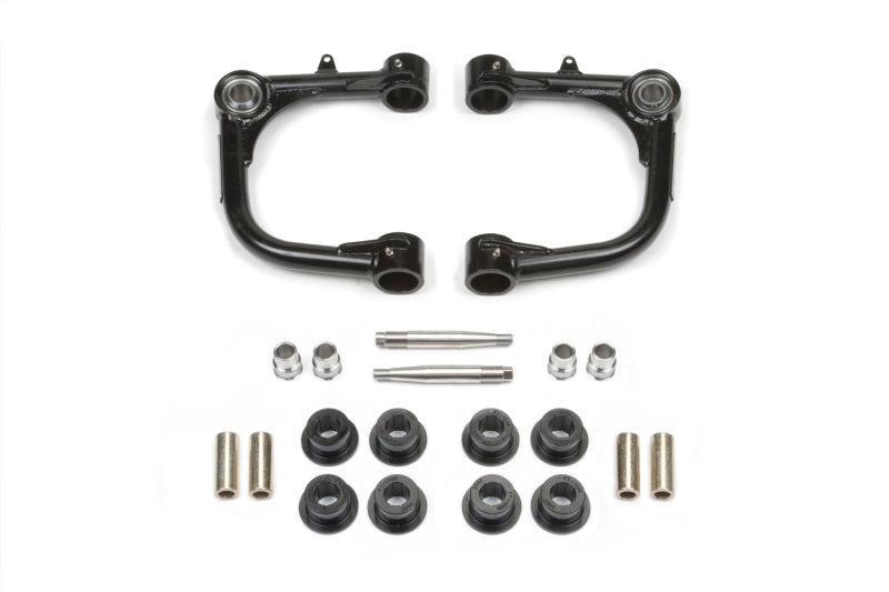 Kit de bras de suspension supérieur Uniball 3 pouces Fabtech 06-09 Toyota FJ 4WD