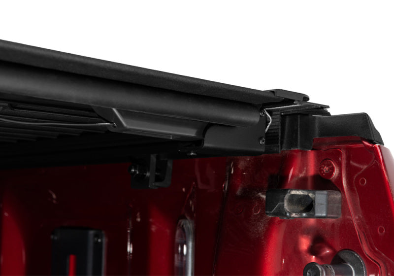 BAK 04-15 Nissan Titan Revolver X4s 6,7 pieds Housse de caisse