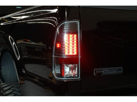 Feux arrière à LED Spyder Ford F150 Styleside 97-03/F250 Version 2 Blk ALT-YD-FF15097-LED-G2-BK