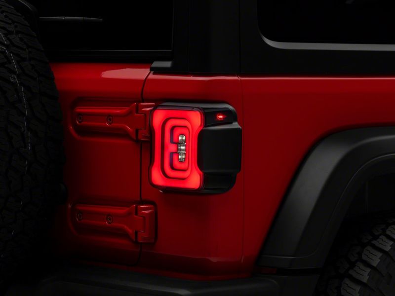 Feux arrière à LED Raxiom 18-23 Jeep Wrangler JL Axial Series Carver - Boîtier noir (lentille fumée)