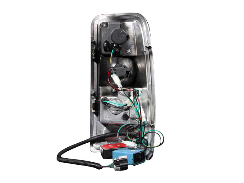 Feux arrière à LED ANZO 2000-2006 Chevrolet Suburban Noir